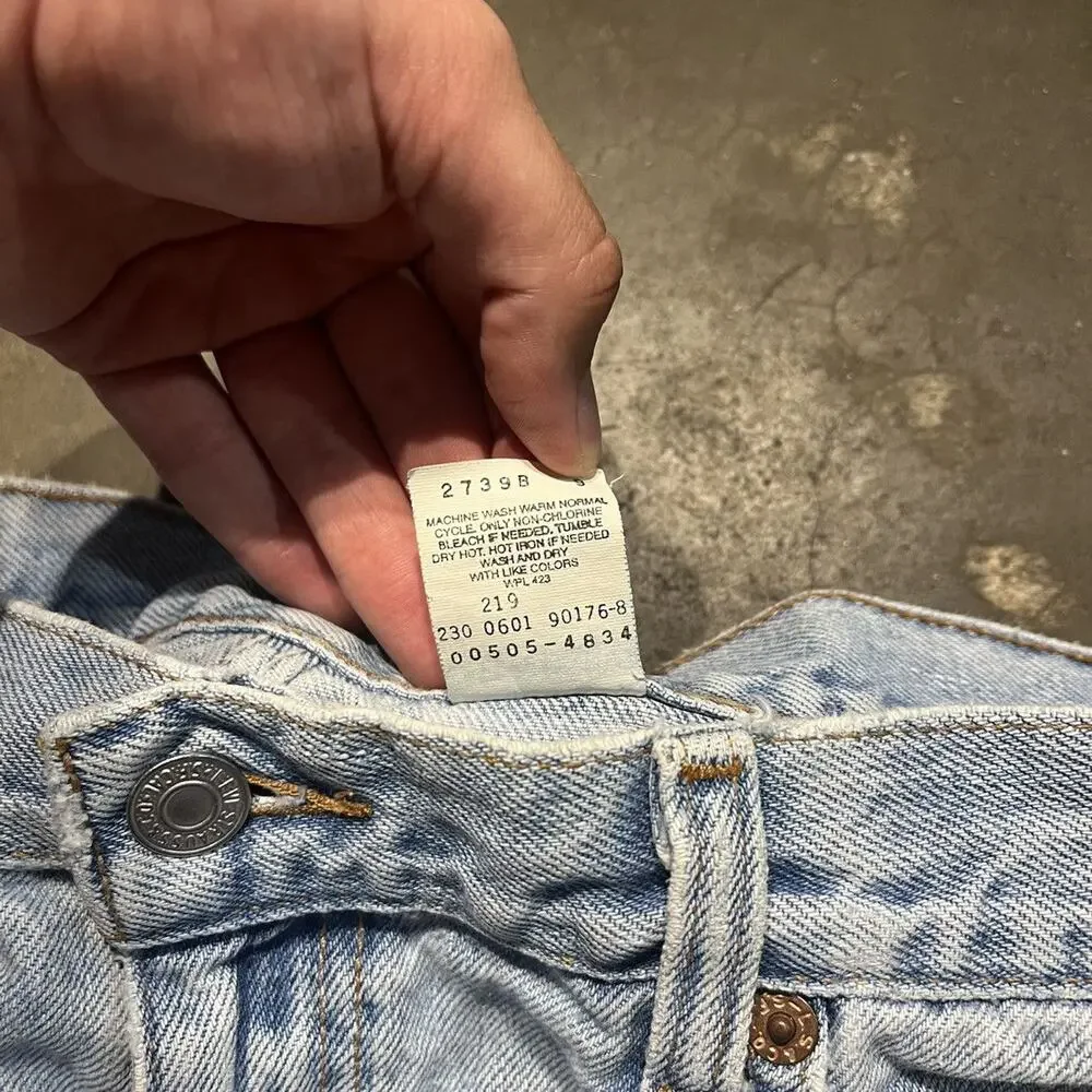 Vintage 90s Levi's 505 Blue Regular Fit Jeans 34x30